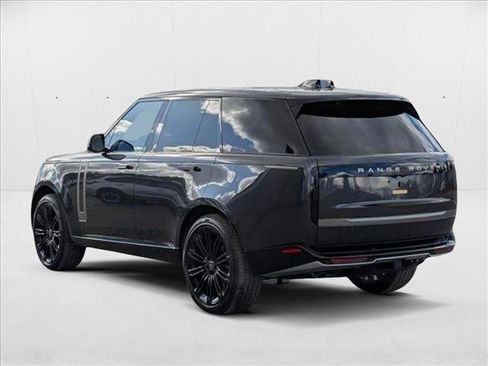 New 2025 Land Rover Range Rover SE image 8