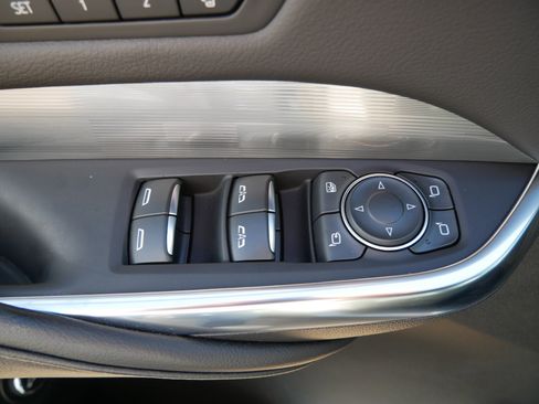 Used 2025 Cadillac XT4 Premium Luxury image 20