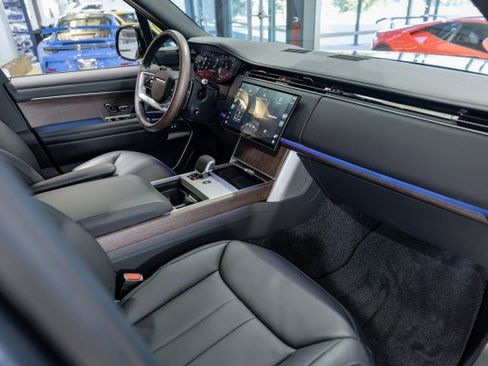 Used 2025 Land Rover Range Rover Autobiography image 44