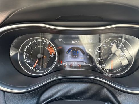 Used 2019 Jeep Cherokee Limited AWD/4WD image 19