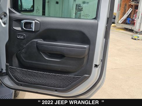 Used 2022 Jeep Wrangler Unlimited Sport AWD/4WD image 32