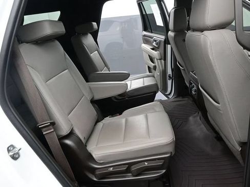 Used 2024 Chevrolet Tahoe LT w/ LT Signature Plus Package RWD image 17