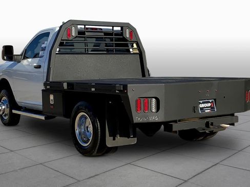 Used 2024 RAM 3500 Tradesman w/ Chrome Appearance Group AWD/4WD image 11