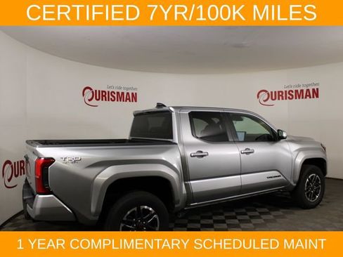 Used 2024 Toyota Tacoma TRD Sport AWD/4WD image 7