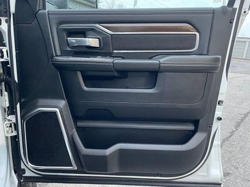 Used 2024 RAM 2500 Laramie image 15