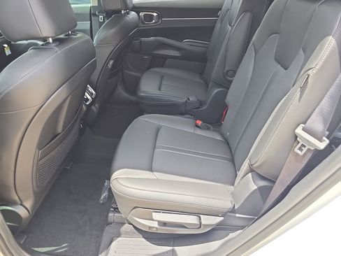 New 2026 Kia Sorento EX FWD image 17