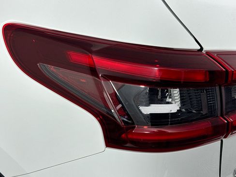 Used 2021 Nissan Rogue Sport S image 34