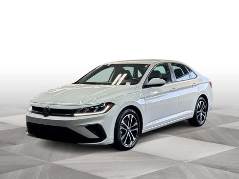 Used 2026 Volkswagen Jetta Sport FWD image 4