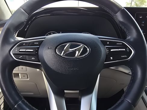 Used 2022 Hyundai Palisade Limited w/ Winter Package AWD/4WD image 25