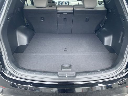 Used 2018 Hyundai Santa Fe Sport w/ 2.4L Value Package 02 image 21