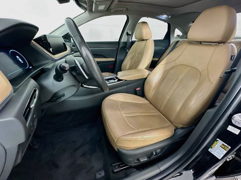 Used 2023 Hyundai Sonata Limited w/ Cargo Package FWD image 13