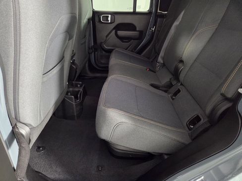 Certified 2025 Jeep Gladiator Willys image 24