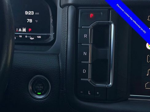 Used 2022 GMC Yukon XL Denali w/ Denali Ultimate Package AWD/4WD image 18
