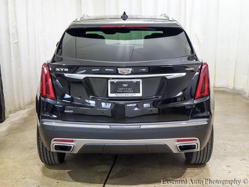 Certified 2022 Cadillac XT5 Premium Luxury AWD/4WD image 8