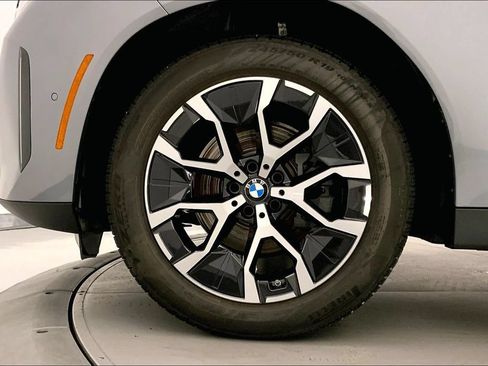 Used 2025 BMW X3 xDrive30i w/ Premium Package AWD/4WD image 8