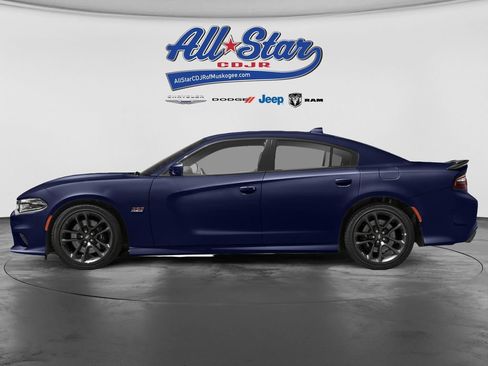 Used 2022 Dodge Charger Scat Pack w/ Dynamics Package RWD image 3