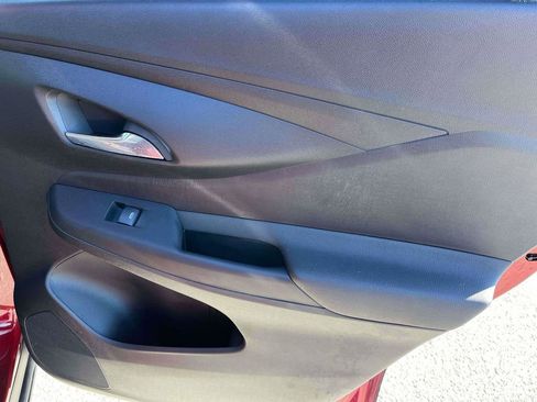 Used 2024 Buick Envista Preferred w/ Convenience I Package image 8