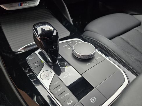 Used 2024 BMW X4 M40i AWD/4WD image 22