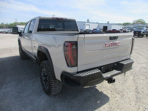 New 2026 GMC Sierra 2500 AT4X AWD/4WD image 9