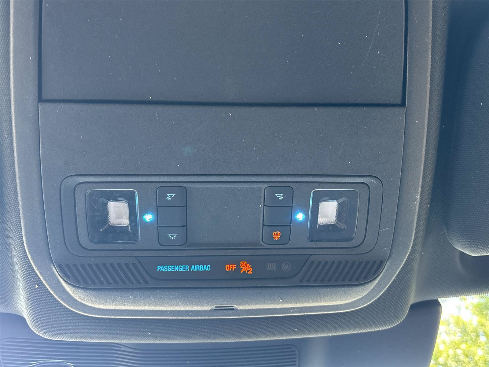 Used 2020 Ford Explorer XLT w/ Comfort Package AWD/4WD image 18