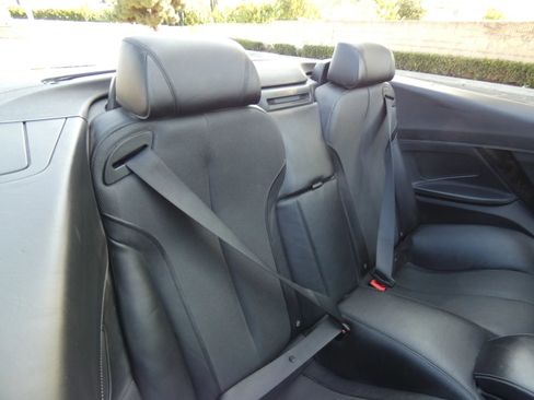 Used 2012 BMW 650i Convertible image 42