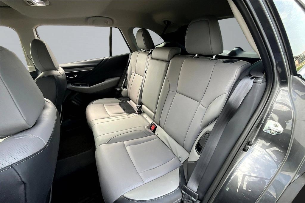 Certified 2025 Subaru Outback Limited AWD/4WD image 18