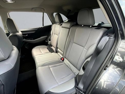 Used 2025 Subaru Outback Limited AWD/4WD image 18