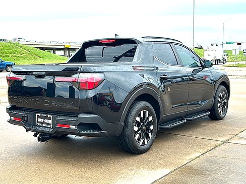 Used 2025 Hyundai Santa Cruz SEL FWD image 8
