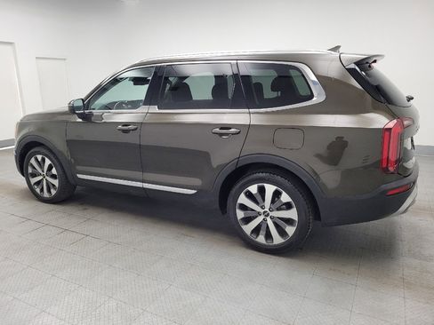 Used 2022 Kia Telluride EX w/ EX Premium Package FWD image 3