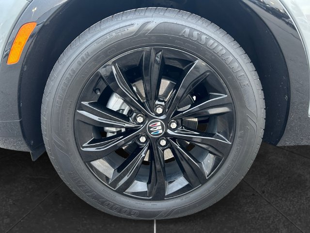 Used 2025 Buick Envista Sport Touring w/ Convenience I Package FWD image 9
