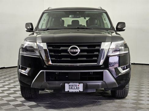 Used 2021 Nissan Armada SV w/ SV Appearance Package image 2