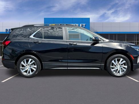 Certified 2022 Chevrolet Equinox LT AWD/4WD image 3