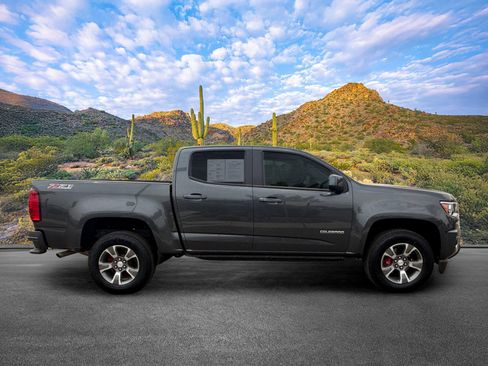Used 2016 Chevrolet Colorado Z71 AWD/4WD image 3