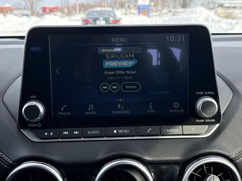 Used 2024 Nissan Sentra SV image 3