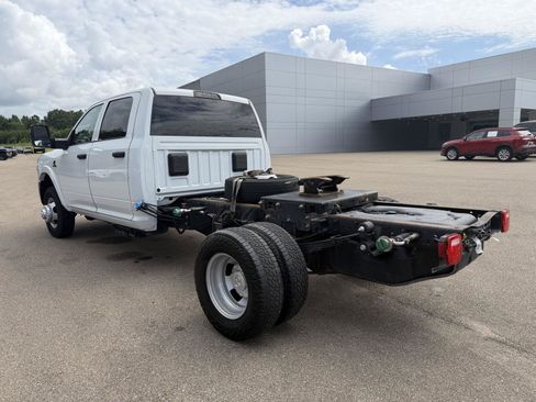 Used 2024 RAM 3500 Tradesman w/ Max Tow Package AWD/4WD image 4