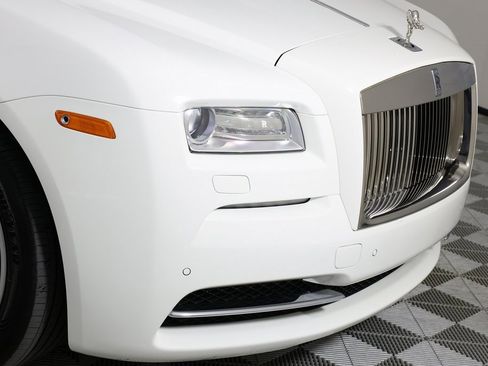 Used 2016 Rolls-Royce Wraith image 46