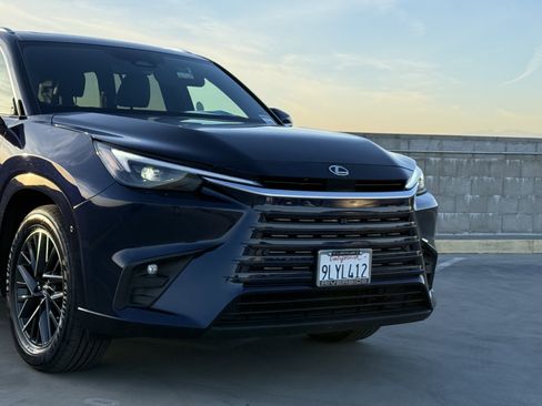 Used 2024 Lexus TX 350 FWD image 3