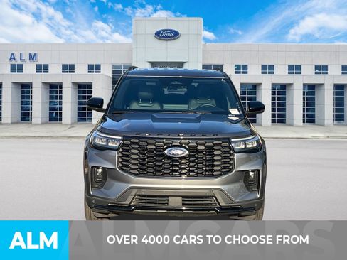 Certified 2025 Ford Explorer ST-Line image 2