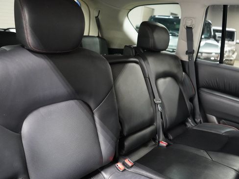 Used 2020 Nissan Armada Platinum RWD image 20