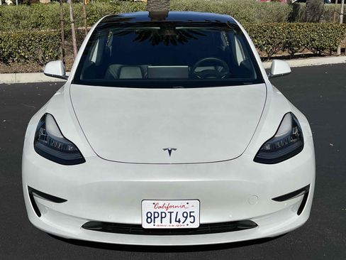 Used 2020 Tesla Model 3 Standard Range Plus image 17