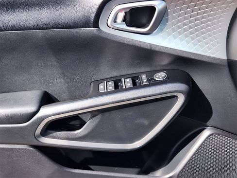 Used 2020 Kia Soul X-Line image 18