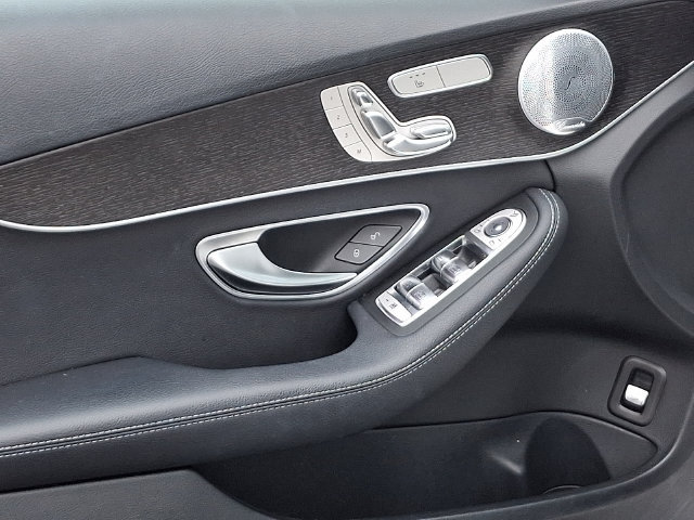 Used 2020 Mercedes-Benz C 300 4MATIC Sedan image 20