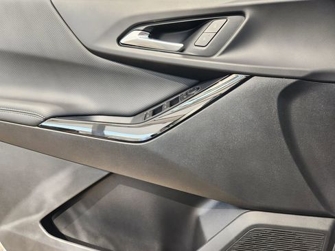 New 2026 Chevrolet Equinox LT image 16