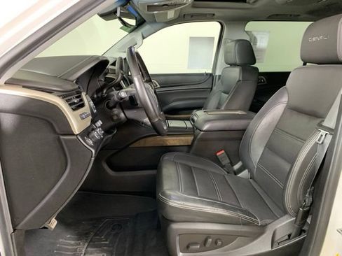 Used 2018 GMC Yukon XL Denali w/ Open Road Package AWD/4WD image 23