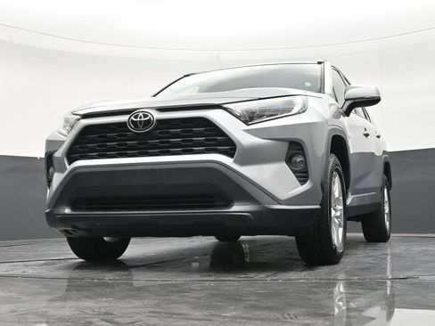 Used 2021 Toyota RAV4 XLE FWD image 27