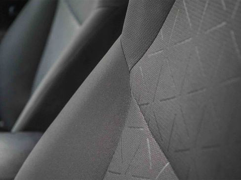 Used 2020 Toyota RAV4 XLE image 19