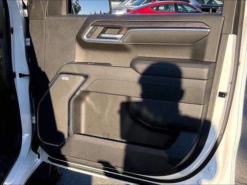 Used 2022 Chevrolet Silverado 1500 LTZ w/ LTZ Premium Package image 26