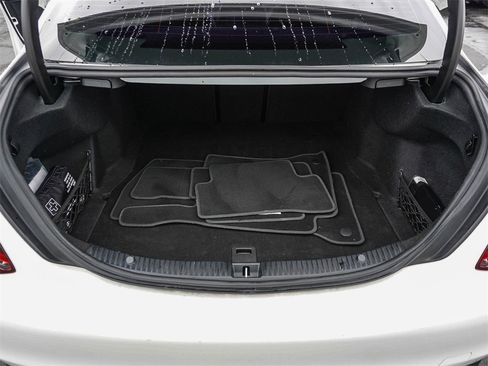 Used 2019 Mercedes-Benz C 300 Sedan image 24