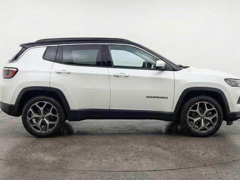 Used 2025 Jeep Compass Limited AWD/4WD image 11