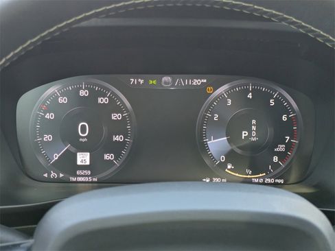 Used 2020 Volvo XC40 T5 R-Design w/ Protection Package Premier image 33